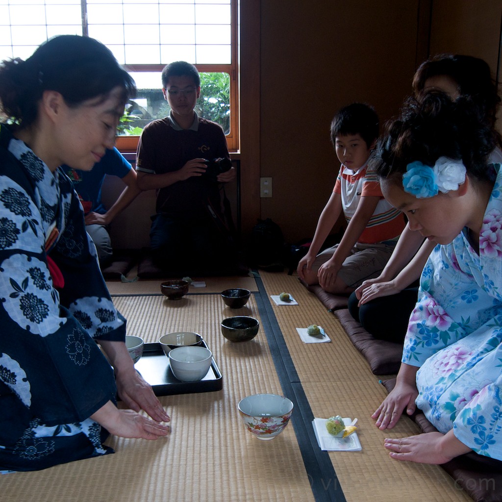 Chanoyu! Attend a Japanese Tea Ceremony and Learn How To Do It Yourself