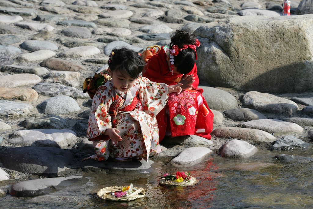 Hina Nagashi Ritual