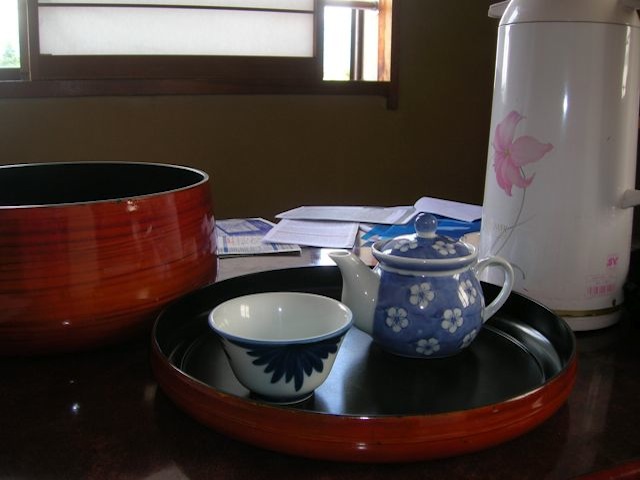 hot_tea_dispenser_and_cups_kawaguchiko_japan_station_inn_near_mt_fuji