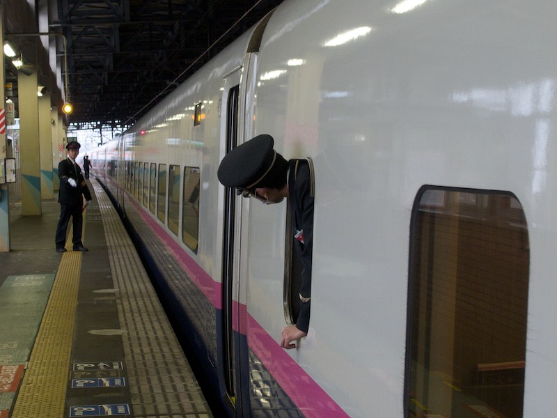 Checking for Shinkansen Passenger Safety